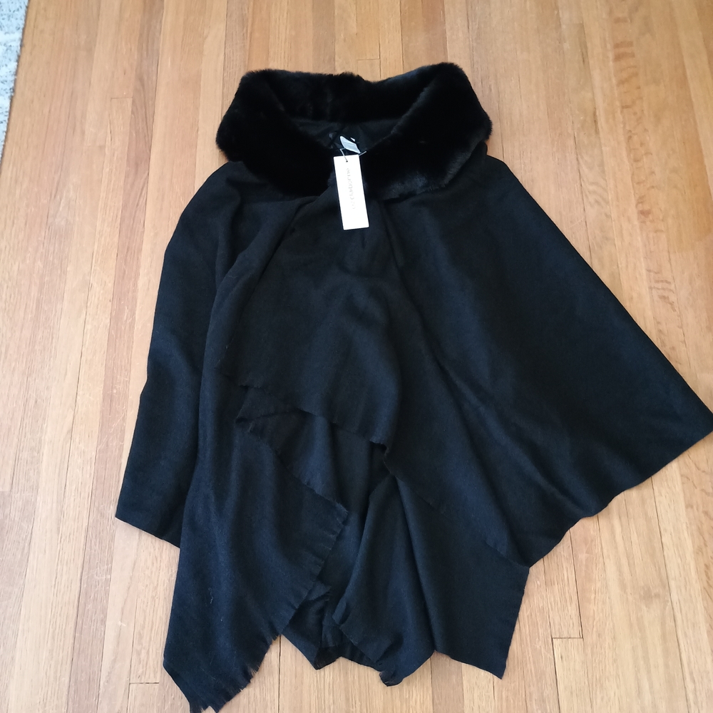 Elegant Black Liz Claiborne Cape with Faux Fur Collar